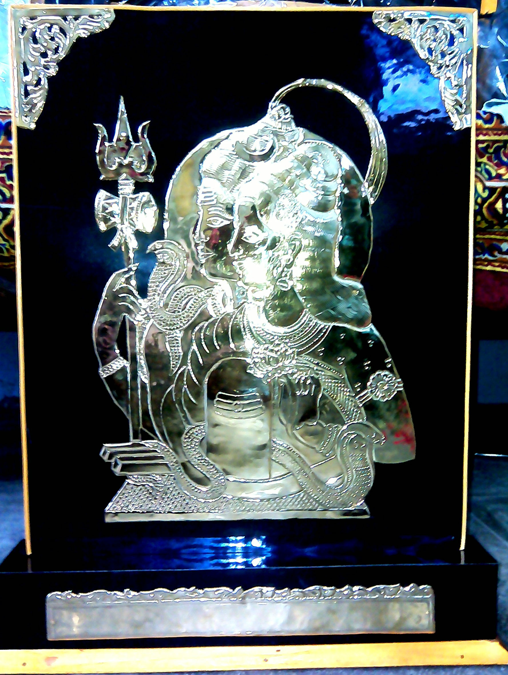 Brass Handcrafted Shiva Parvati Couple Wall Hanging – Divine Home & Temple Décor