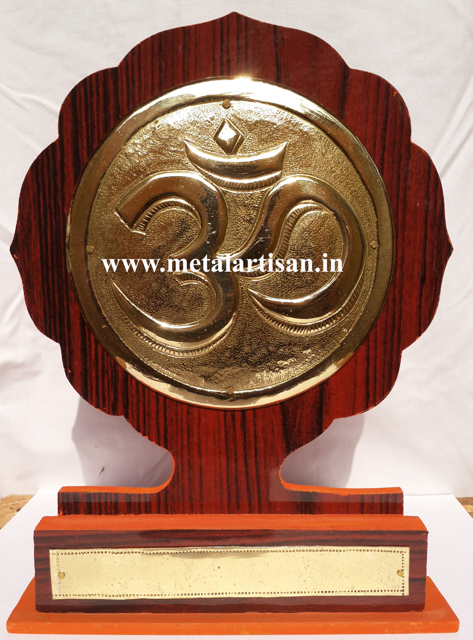 Brass Handcrafted Om Memento – Symbol of Divine Energy & Positivity