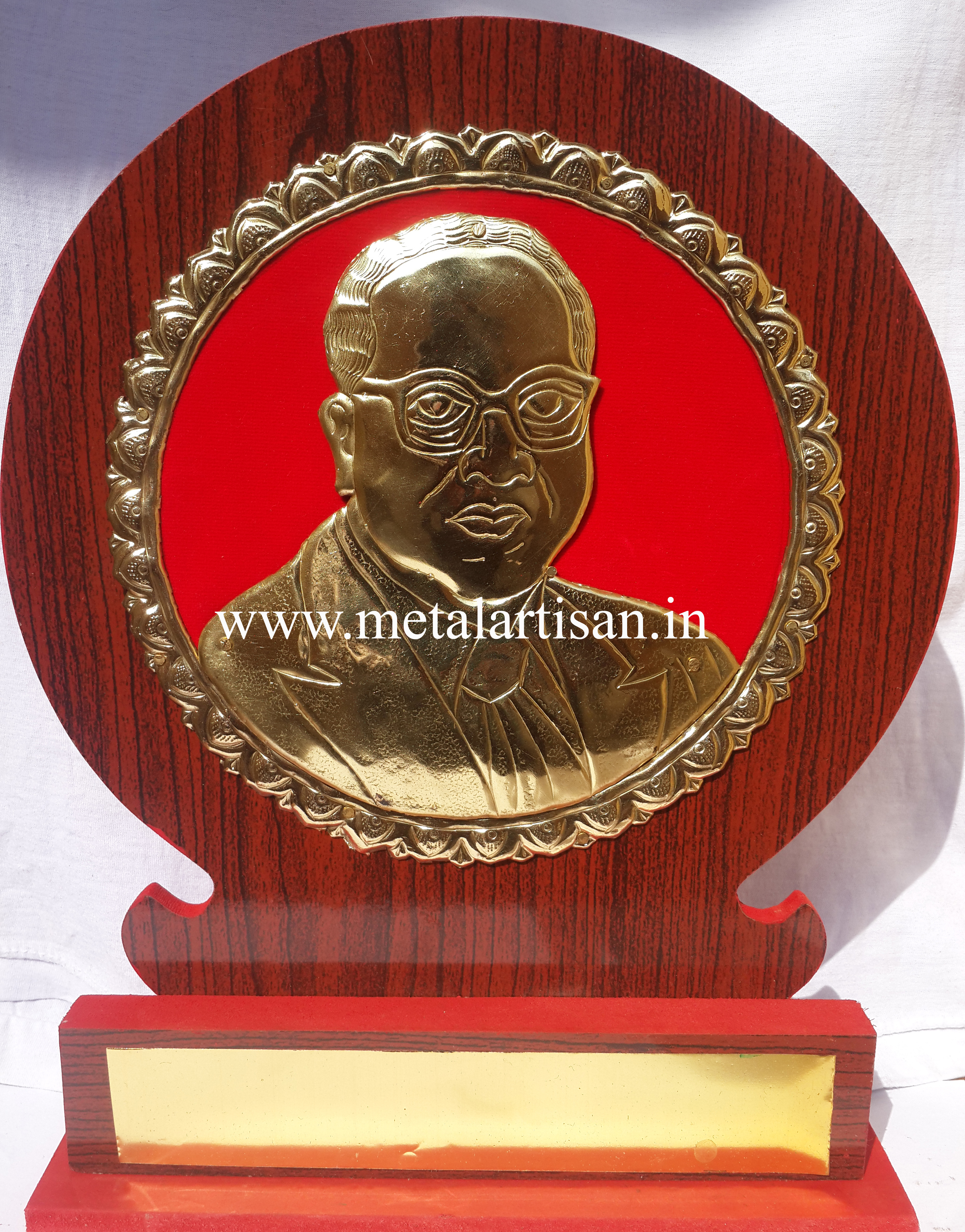 Dr. B.R. Ambedkar Handcrafted Brass Memento – Tribute to the Architect of the Indian Constitution