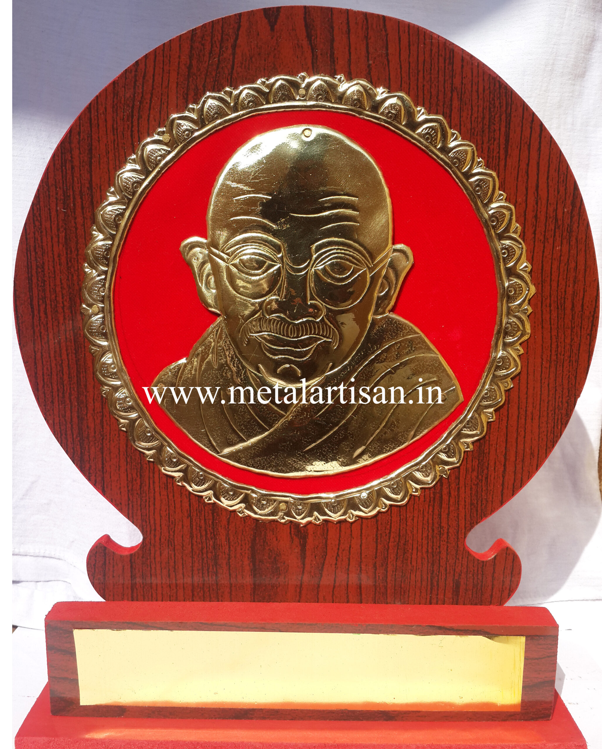 Brass Handcrafted Mahatma Gandhi Memento – Tribute to the Father of the Nation