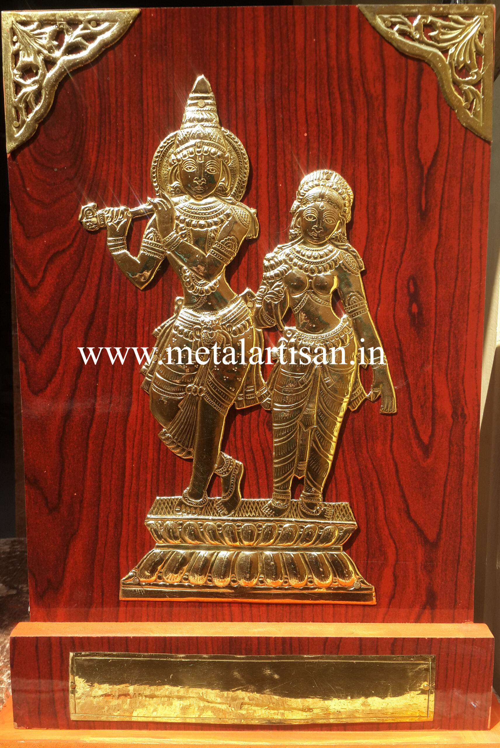 Brass Handcrafted Lord Radha & Krishna Memento – A Symbol of Eternal Love & Devotion
