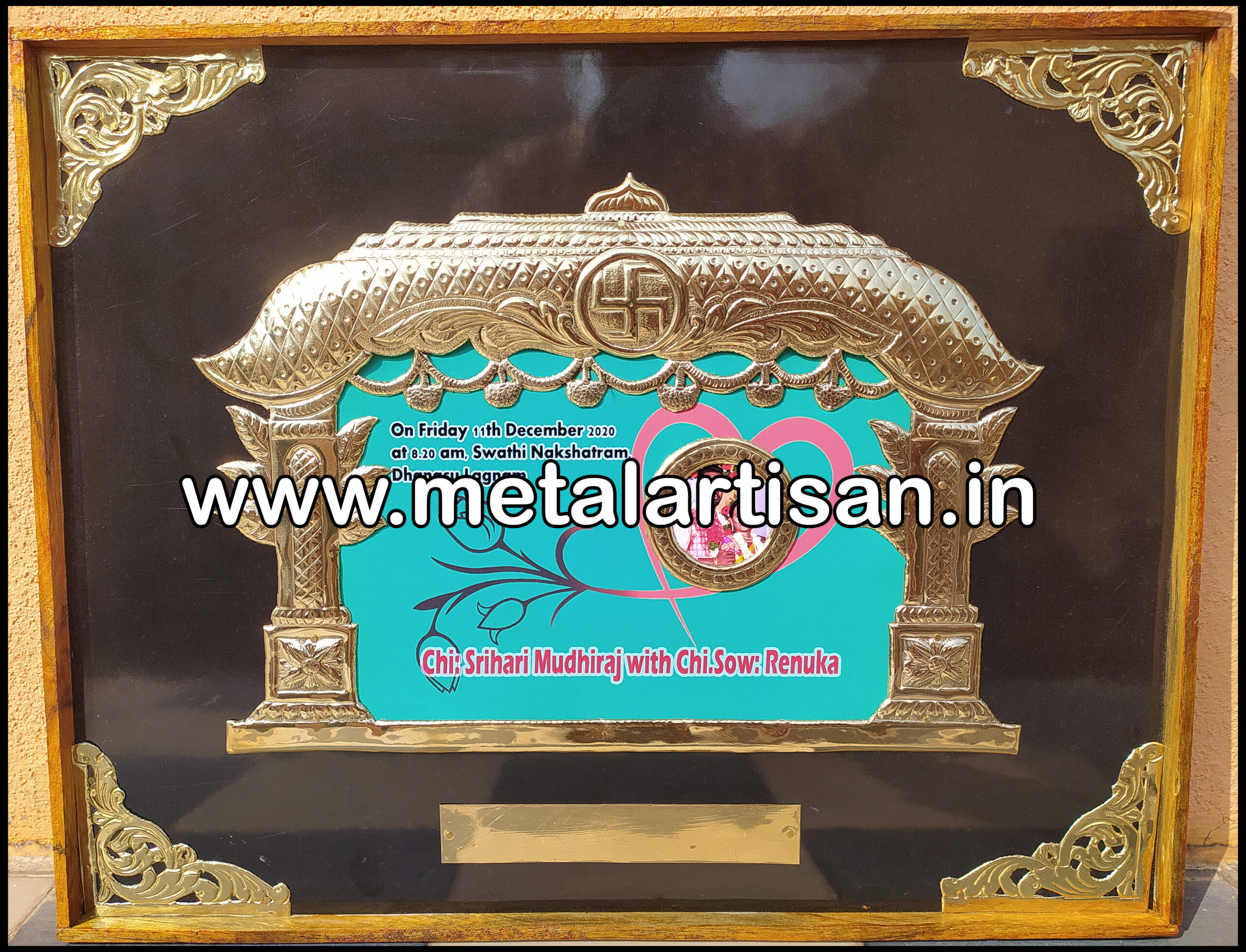 Brass Handcrafted Graphical Marriage Gift – Elegant & Timeless Wedding Keepsake