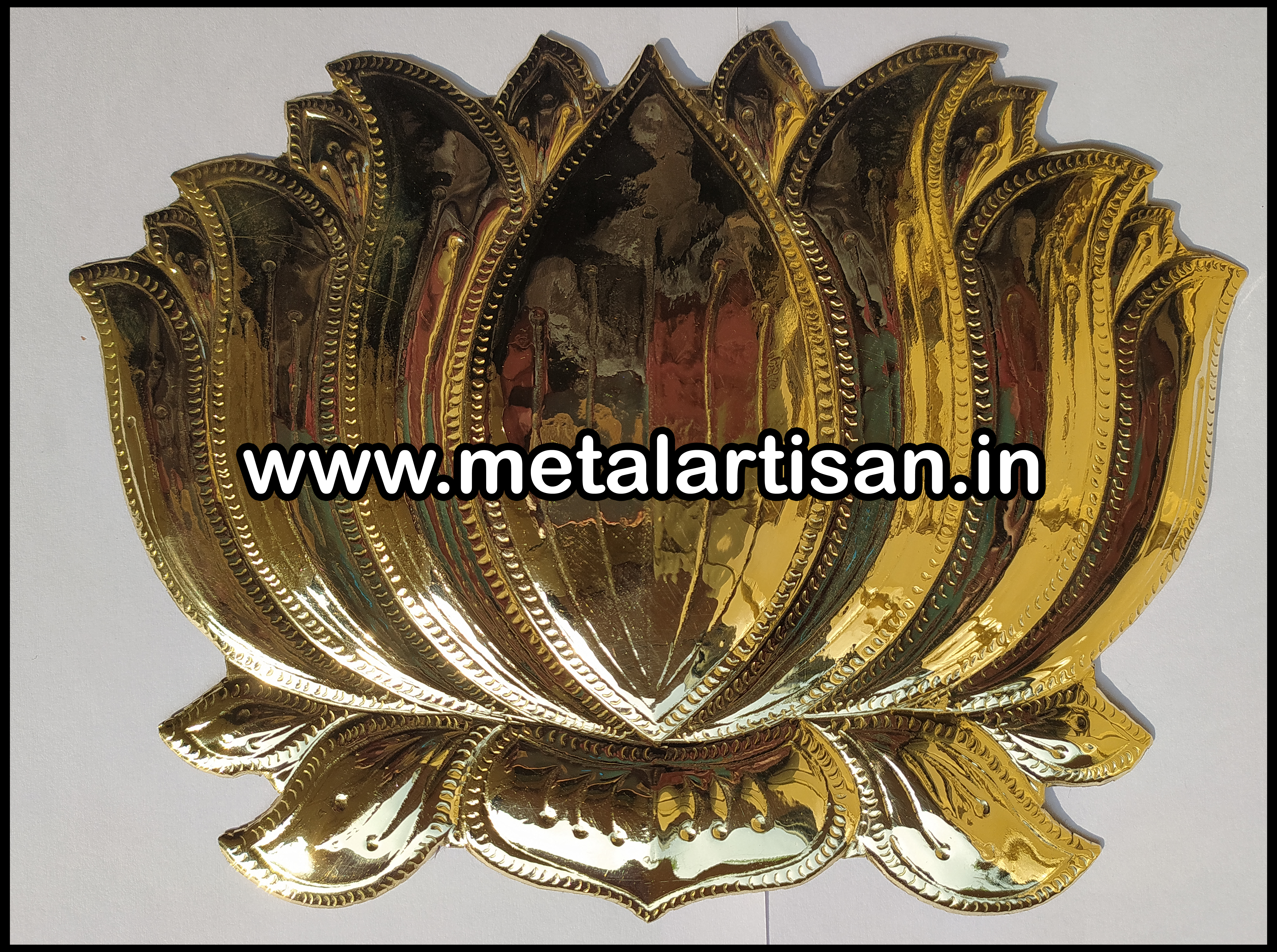 Brass Handcrafted Lotus – Symbol of Purity, Prosperity, and Spiritual Growth