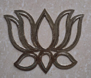 Handcrafted Brass Lotus – Elegant Door Ornament for Symbolic Blessings