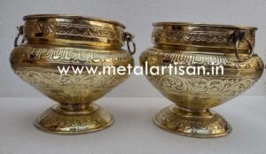 Handcrafted Brass Flower Vase – Elegant Decorative Piece for Timeless Beauty